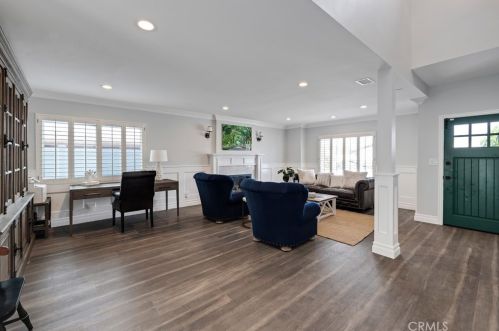 1336 1st St, Manhattan Beach CA  90266-6902 exterior