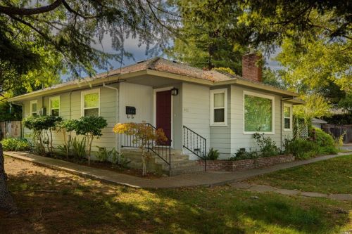 811 Mcfarlane Ave, Sebastopol, CA 95472-4417
