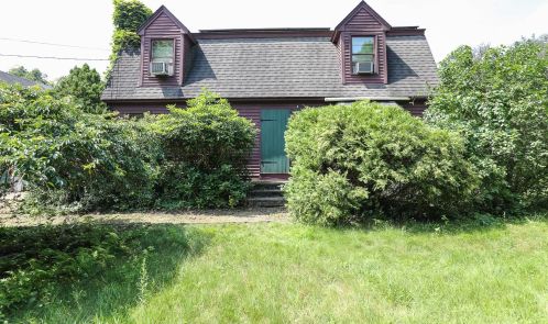 359 Weare Rd, New Boston, NH 03070-3500