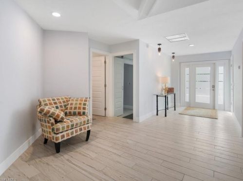 520 Soll St, Naples FL  34109-3873 exterior