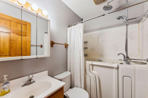 175 Helen Rd, Pataskala OH  43062-9313 exterior