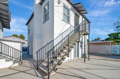 28 5 St, National City CA  91950-2357 exterior
