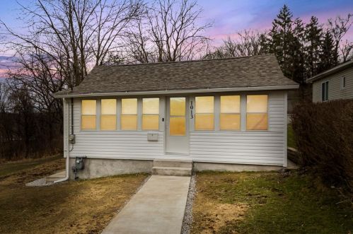 1013 6th St, Verona, PA 15147-2148