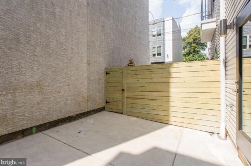838 16th St, Philadelphia PA  19146-0020 exterior