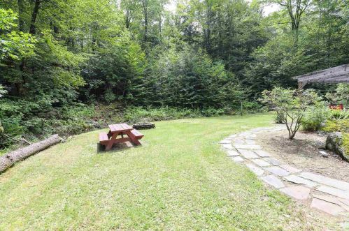 756 Bog Rd, Hillsboro NH  03244-4449 exterior