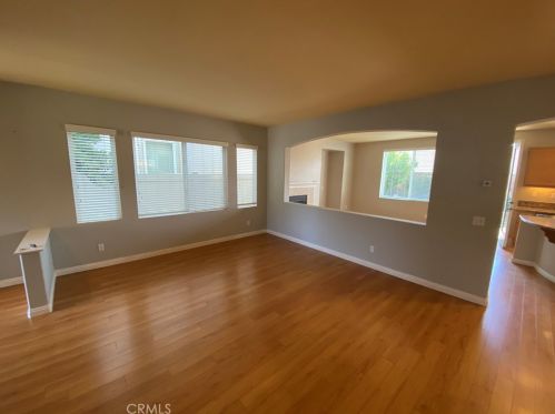 1323 Burdock St, Beaumont CA  92223-8301 exterior