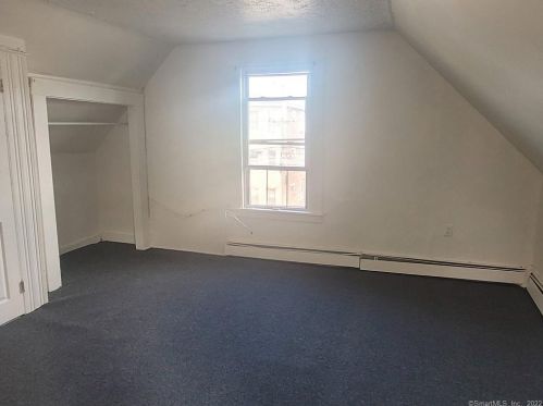 23 Morgan Ave, Bridgeport, CT 06606-5519