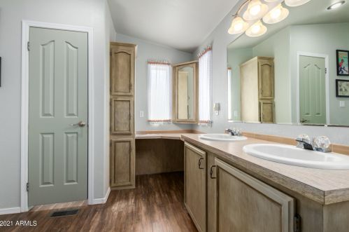 45444 20th St, Phoenix AZ 85087-7526 exterior