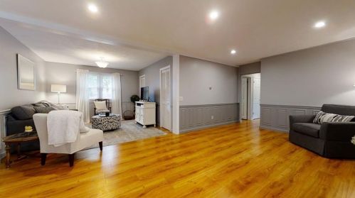 35 Overlook Rd, South Kingstown RI  02882-1246 exterior