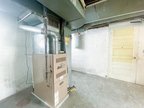 1614 Concordia St, Pittsburgh PA 15210-3909 exterior