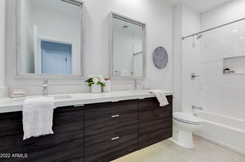 8149 10 Pl, Phoenix AZ 85014-3234 exterior