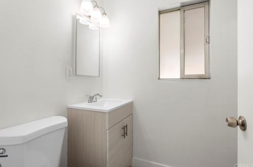 5720 Wisteria Dr, Riverside CA  92504-1533 exterior