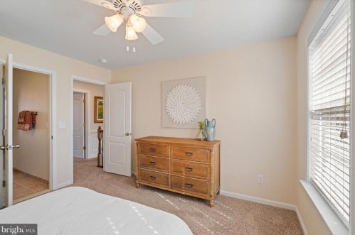 15340 Wits End Dr, Woodbridge VA  22193-5889 exterior