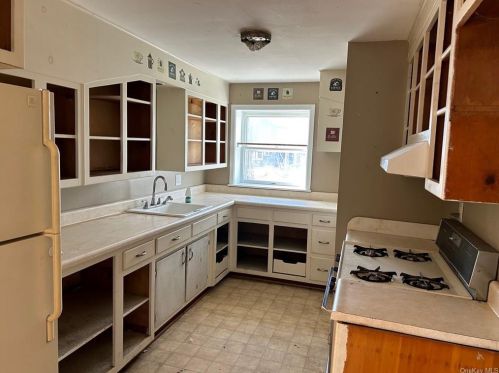 7 Tucci Rd, Middletown, NY 10941-1024