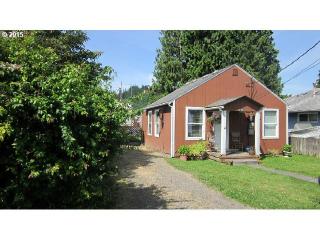 1405 3rd Ave, Kelso, WA 98626-2023