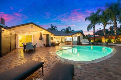 8918 Oviedo St, San Diego, CA 92129-2147