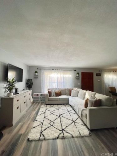 6690 Omega Dr, San Diego, CA 92139-3866