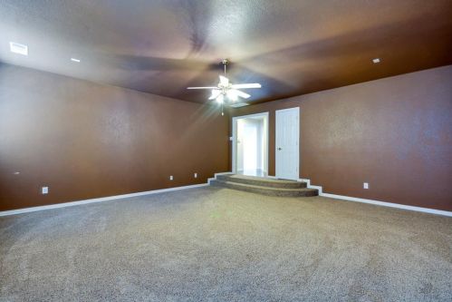 4604 Deer Valley Ln, Richardson TX  75082-3872 exterior