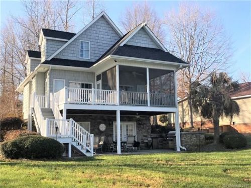 979 Shore Acres Rd, Salisbury, NC 28146-2571