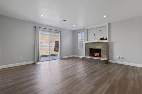 1325 Arrowhead Ct, Modesto CA  95351-1723 exterior