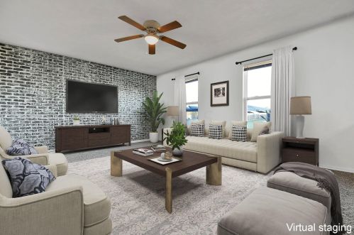 135 Spring Flower Way, Pataskala OH 43062-6997 exterior