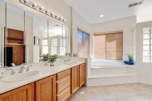 44700 Calle Placido, La Quinta CA  92253-5943 exterior