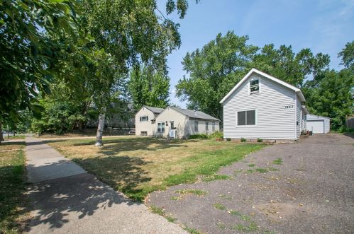 1853 Case Ave, Saint Paul MN  55119-4805 exterior