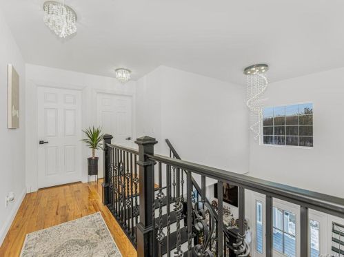 595 Mt Hope Rd, Middletown NY  10940-7130 exterior