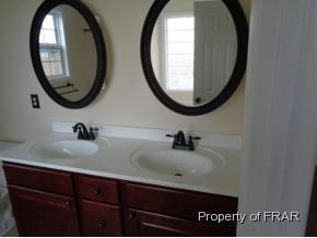 194 Sandy Bottom Ln, Raeford, NC 28376-5961