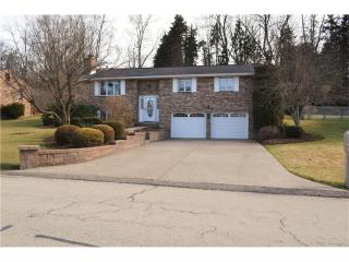60 Windcrest Dr, Cecil, PA 15321-1162