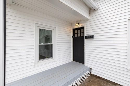 72 Division St, Norwich CT  06360-4628 exterior