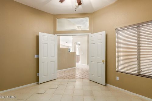 16025 18 Dr, Phoenix AZ  85045-1774 exterior