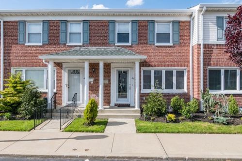 3530 Long Beach Rd, Rockville Centre NY  11572-5734 exterior