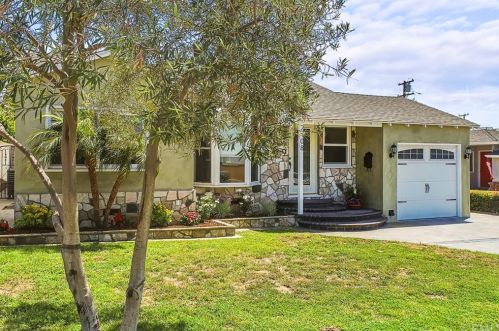 2408 Robinson St, Redondo Beach, CA 90278-2138