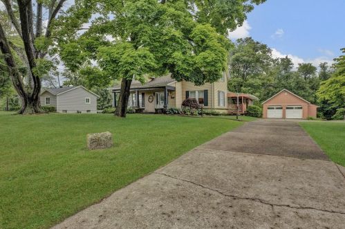 290 Stuber Rd, New Brighton, PA 15066-3328