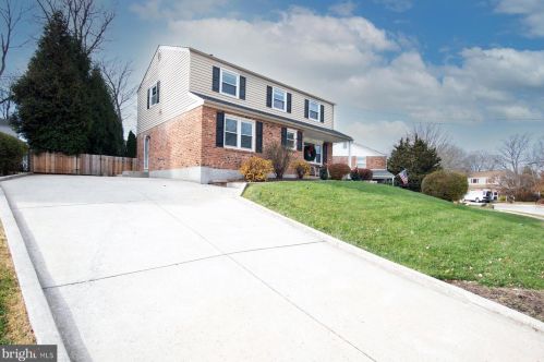 260 Sweetbriar Cir, Norristown, PA 19406-1766