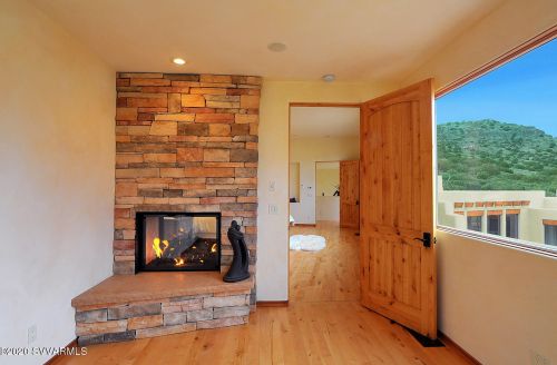 240 Crystal Sky Dr, Sedona AZ 86351-7450 exterior