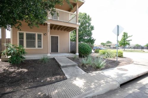 4528 Credo Ln, Austin TX  78725-2928 exterior