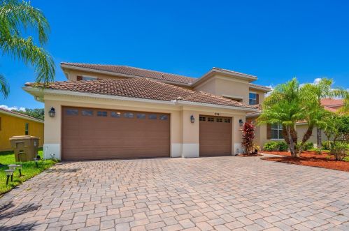 2341 Eagle Talon Ct, Kissimmee, FL 34746-1919