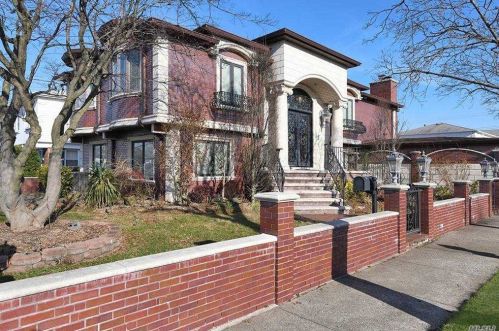 161-51 83rd St, Jamaica, NY 11414-1206