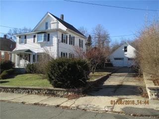 44 Galpin St, Union City, CT 06770-3919