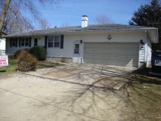 615 6th Ave, Oelwein IA  50662-1323 exterior