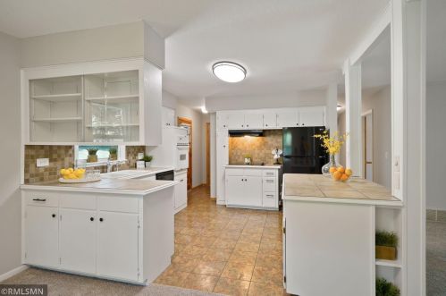 2205 Unity Ave, Minneapolis, MN 55422-4050