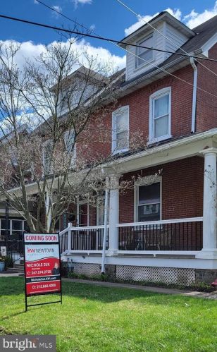 416 York Ave, Lansdale, PA 19446-3518