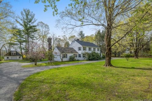 72 Main St, Salisbury, CT 06068-1805
