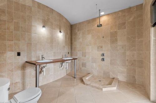 4150 Dingman Dr, Sanibel FL 33957-5107 exterior