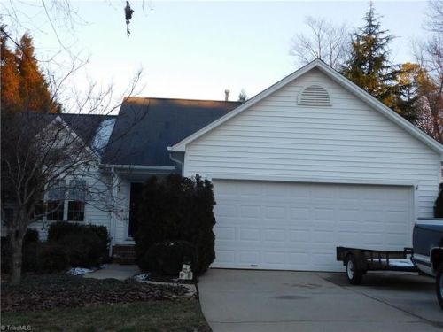 1004 Megan Cross Ln, Kernersville, NC 27284-6502