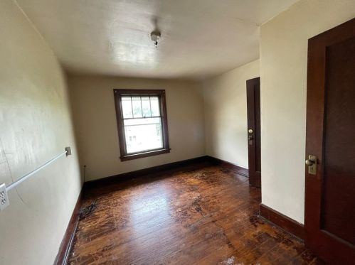 224 Sheridan Ave, New Castle PA  16105-2560 exterior