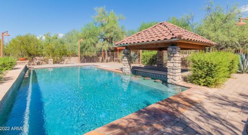 7839 Dixileta Dr, Scottsdale AZ exterior