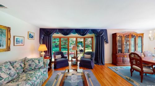 18 Hardwick Dr, Huntington Station NY  11746-4506 exterior